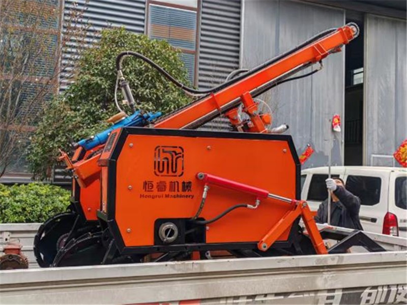 恒睿遥控爬坡机：多场景适配+可升级设计，解锁边坡施工新可能