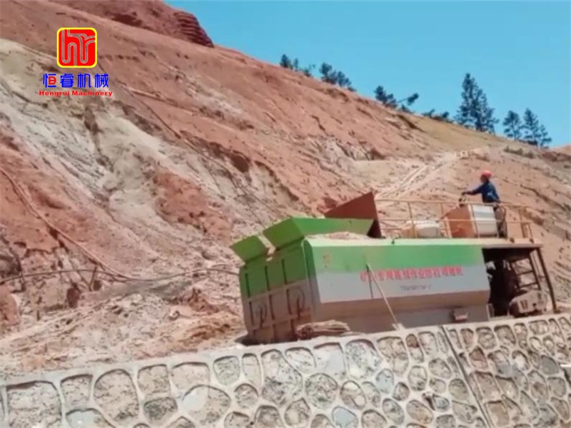 恒睿双轴搅拌喷播机——高陡边坡不停机施工，筑牢生态修复根基